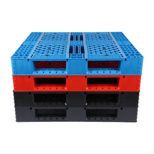 Palet din plastic light duty